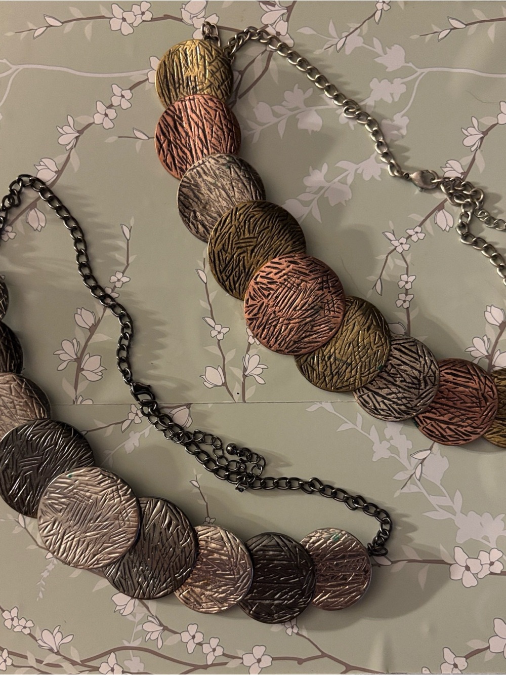 Textured Multi-Tone Disc Necklace in Gold, Rose and Bronze